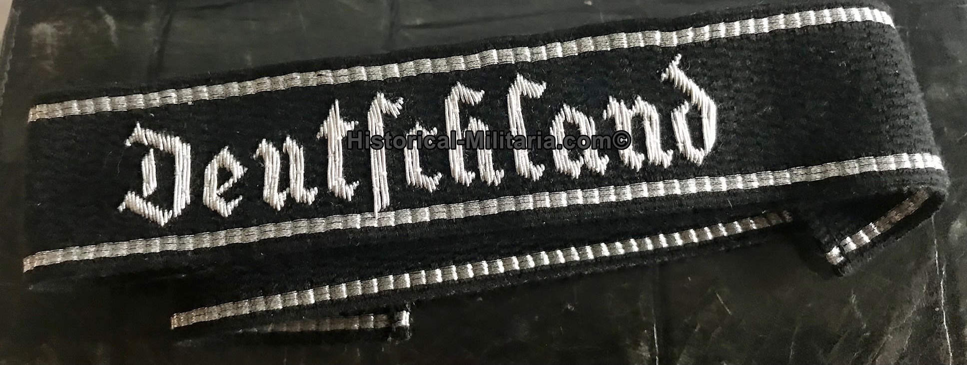 SS-Verfügungstruppe " Deutschland " SS-Regiment 1 Officer cuff title - SS-Verfügungstruppe Ärmelstreifen für Führer im SS-Regiment 1 " Deutschland" - Fascia da braccio da Ufficiale SS-VT Deutschland SS-Verfügungstruppe " Deutschland " SS-Regiment 1 Officer cuff title - SS-Verfügungstruppe Ärmelstreifen für Führer im SS-Regiment 1 " Deutschland" - Fascia da braccio da Ufficiale SS-VT Deutschland