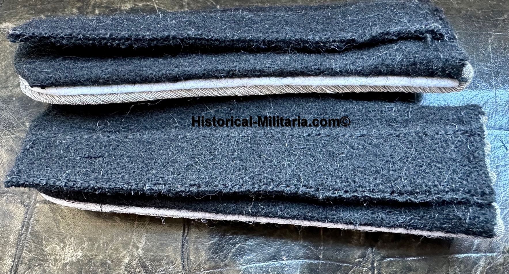 SS-Obersturmführer WAFFEN-SS Schulterklappen Ostuf Infanterie - SS Infantry First Lieutenant shoulder boards SS-Obersturmführer - Spalline da Tenente delle Waffen-SS fanteria SS-Obersturmfuhrer SS-Obersturmführer WAFFEN-SS Schulterklappen Ostuf Infanterie - SS Infantry First Lieutenant shoulder boards SS-Obersturmführer - Spalline da Tenente delle Waffen-SS fanteria SS-Obersturmfuhrer