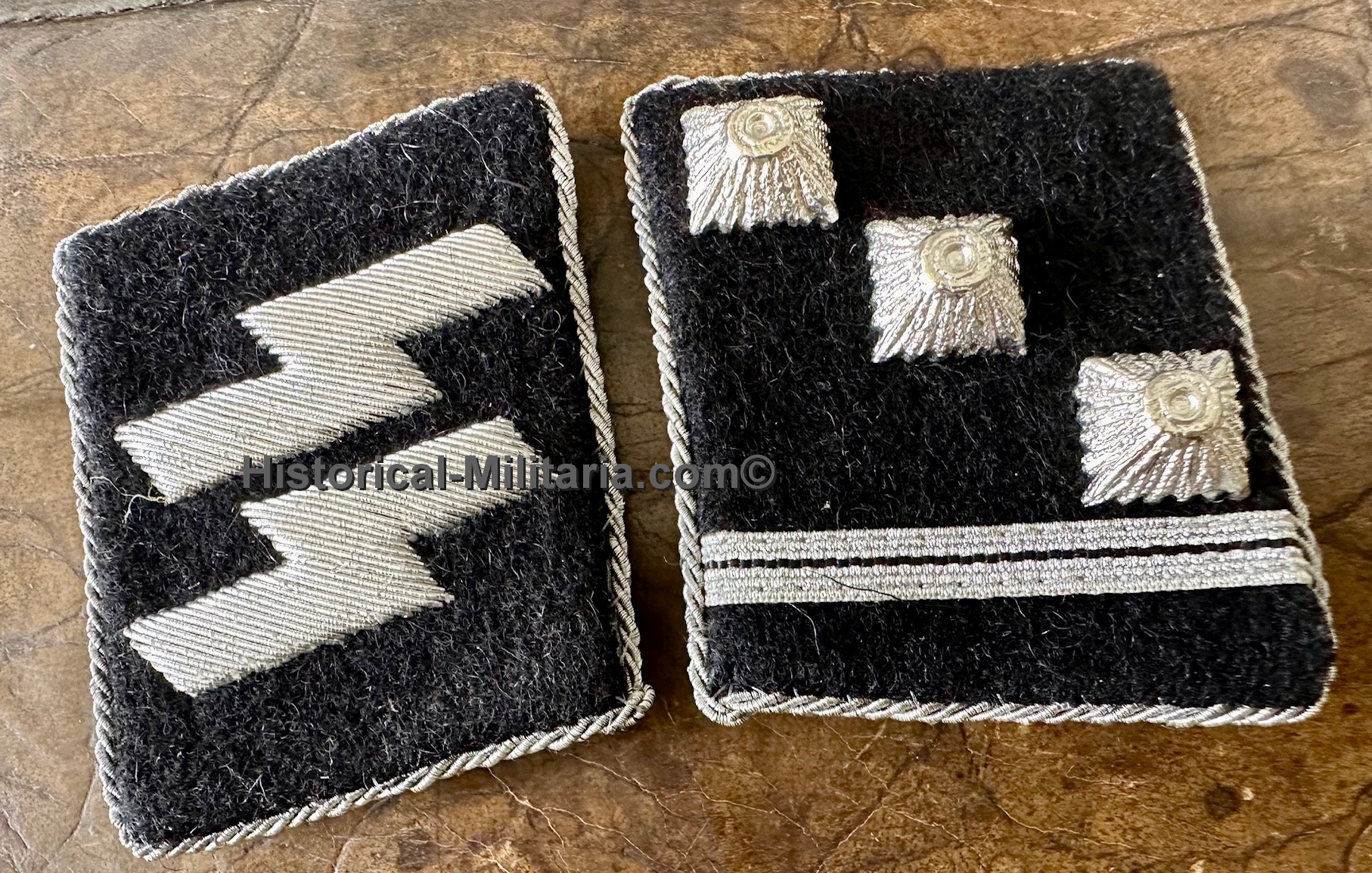 SS-Obersturmführer Kragenspiegel Waffen-SS - First Lieutenant SS collar tabs - Mostrine da Tenente delle Waffen-SS SS-Obersturmführer Kragenspiegel Waffen-SS - First Lieutenant SS collar tabs - Mostrine da Tenente delle Waffen-SS